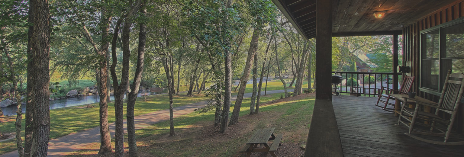 Cabin Rentals in Hiawassee, GA The Retreat at Hiawassee River