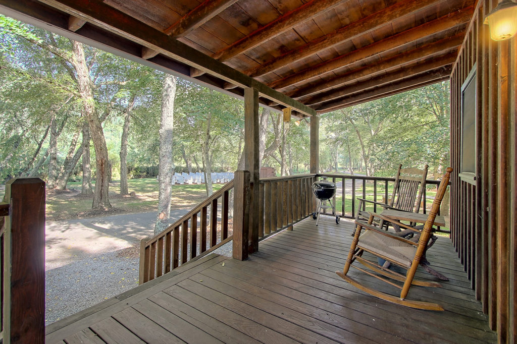 Cabin Rentals in Hiawassee, GA The Retreat at Hiawassee River
