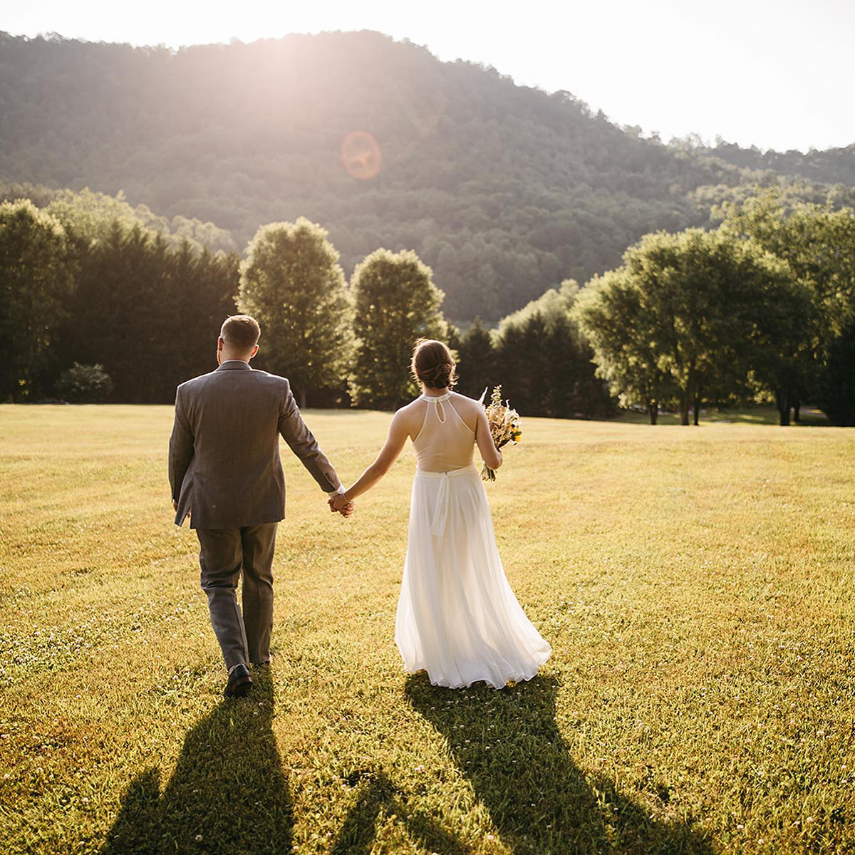 How to Plan an Unforgettable Fall Wedding in Hiawassee, GA